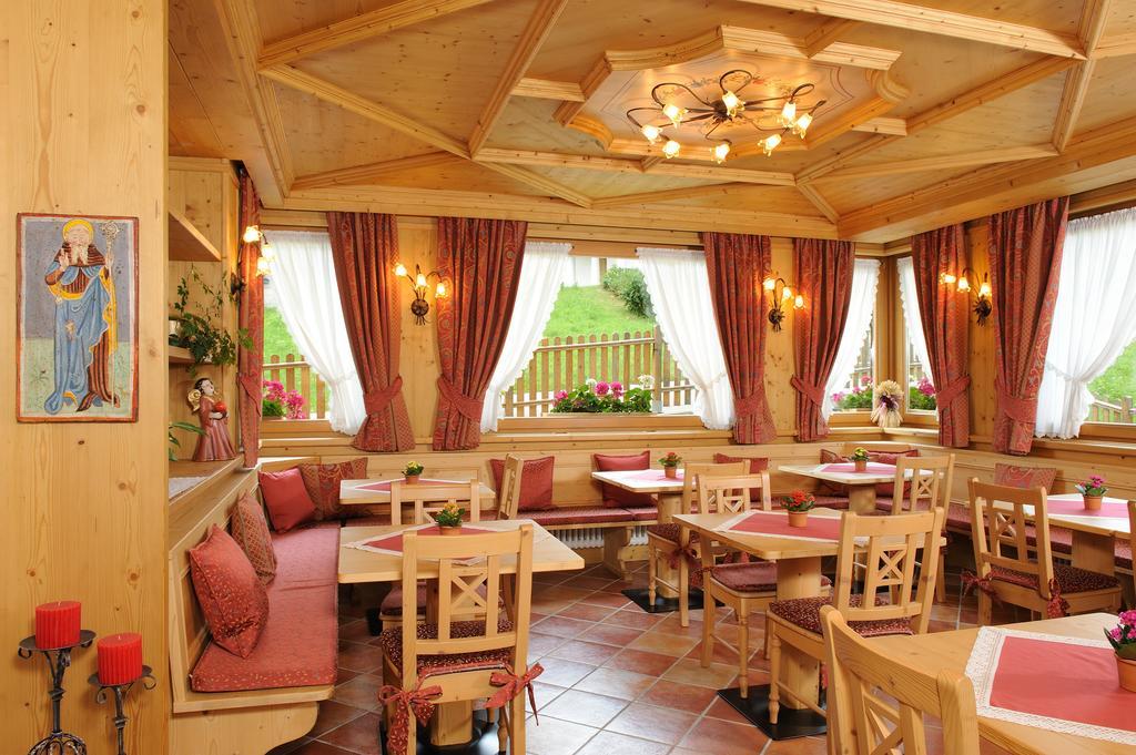 Hotel Garni La Soldanella Madonna Exterior foto